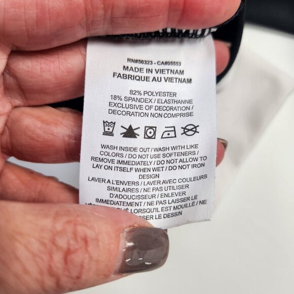 Nike Sportswear Team Long Sleeve High Neck Cropped Top Black White Logo XS - Picture 10 of 14